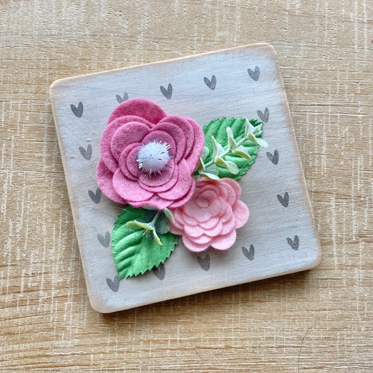 Felt Flower Valentine’s Day Shelf Sitter Kit