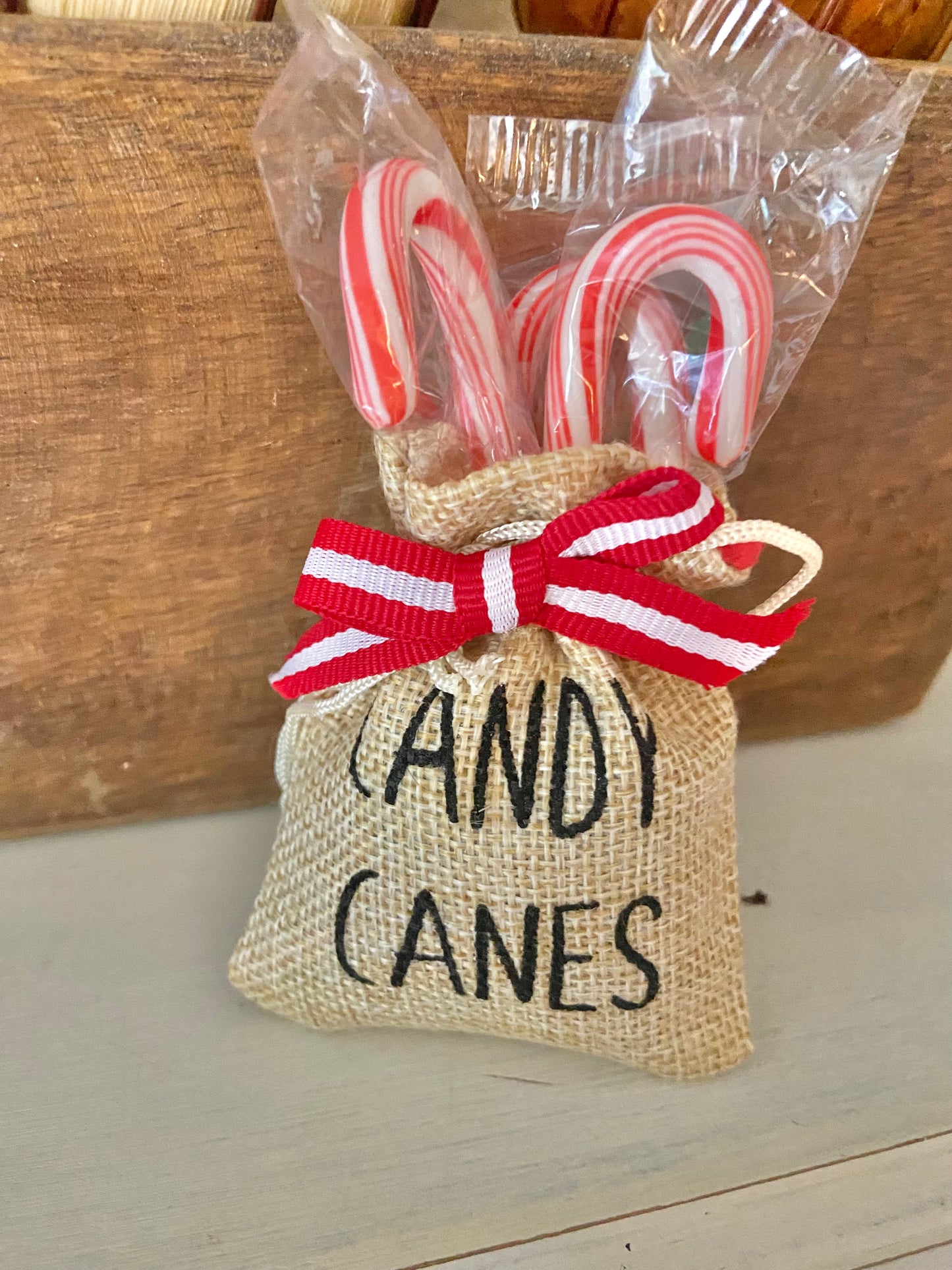 DIY Candy Cane Mini Sack