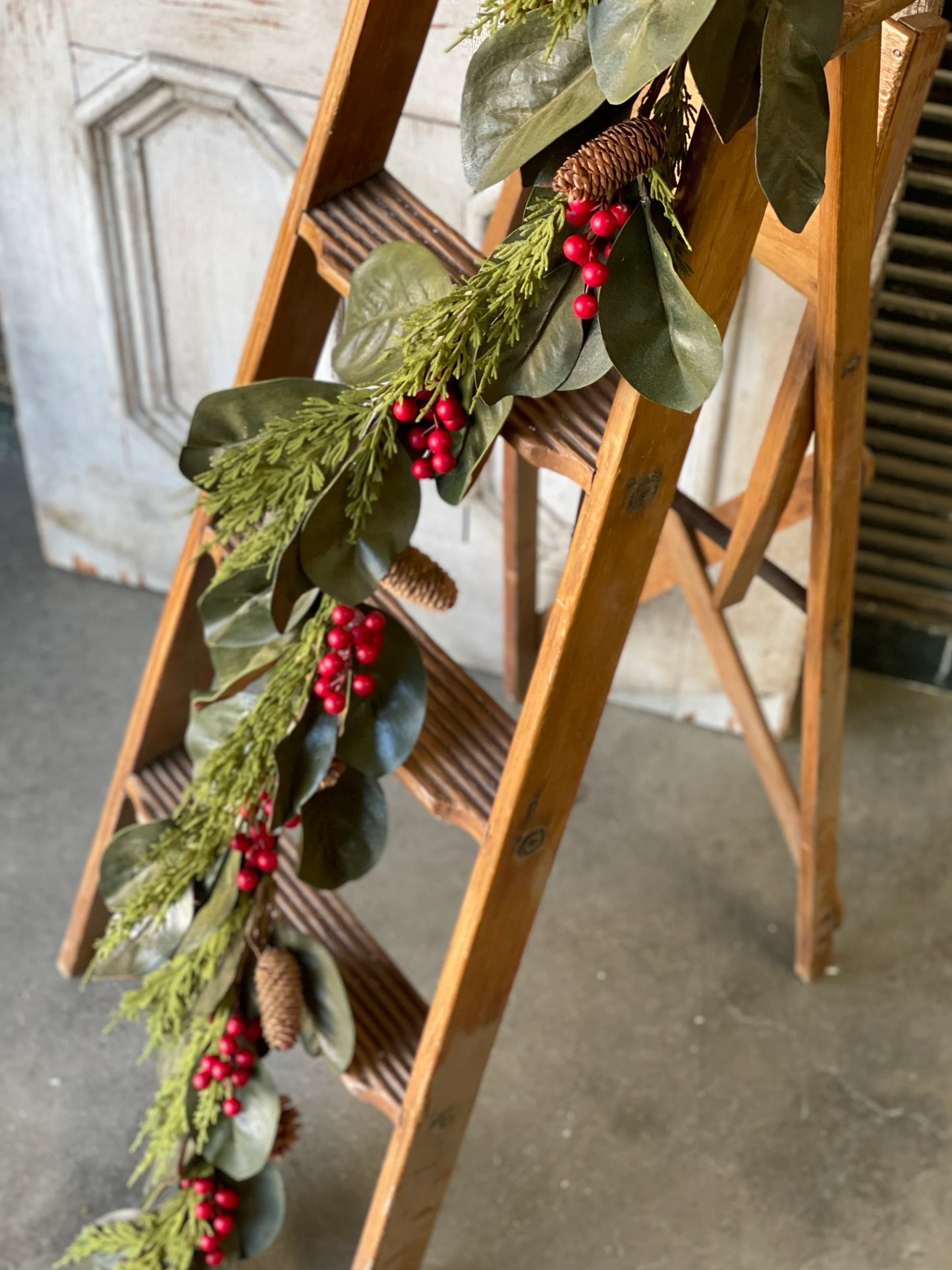 Yuletide Magnolia Garland
