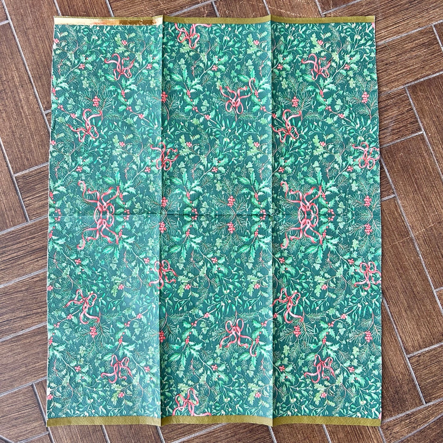 Napkin | Green with Red Bows Christmas