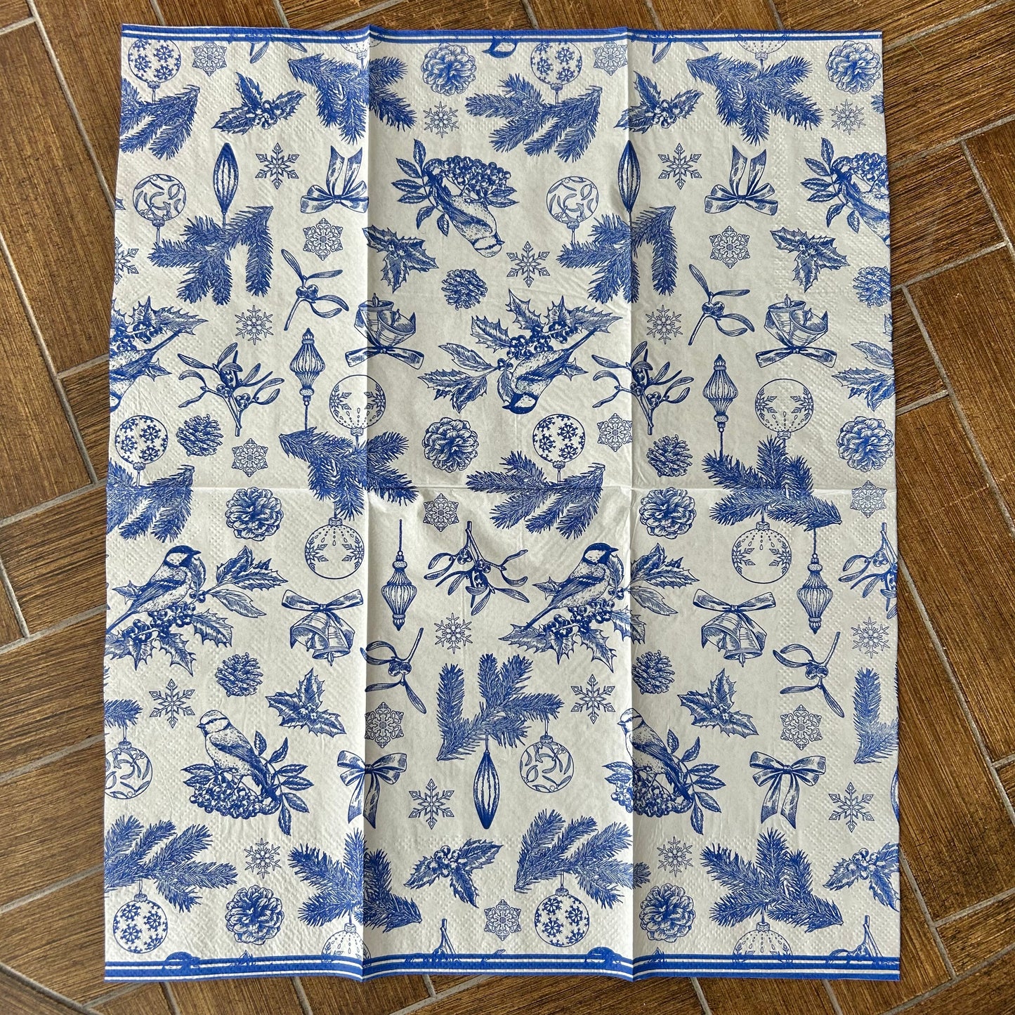 Napkin | Christmas Bits of Blue