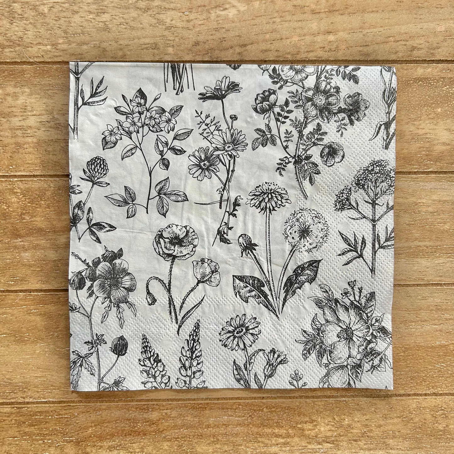 Napkin | Black and White Floral