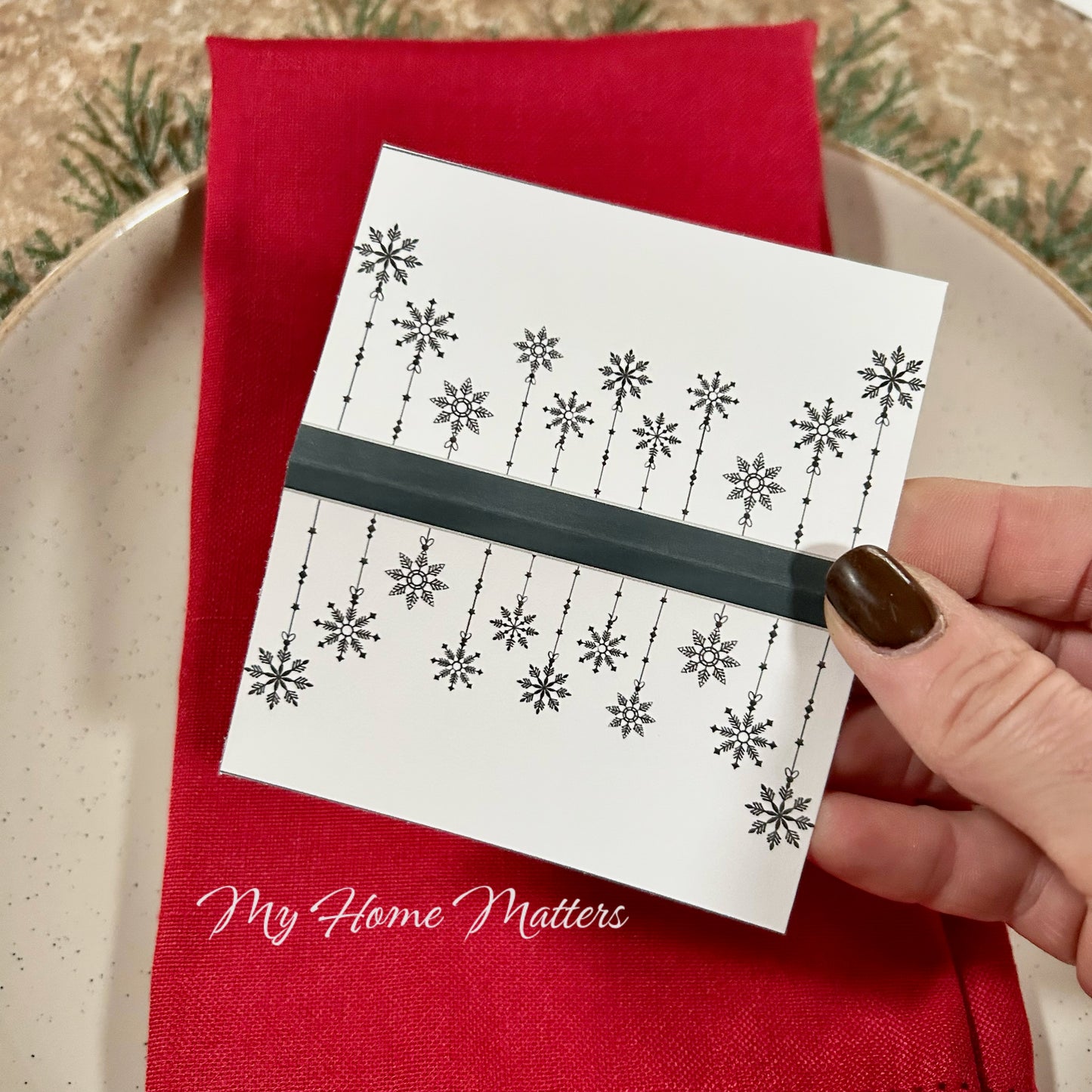 Digital Place Cards | Black & White Winter