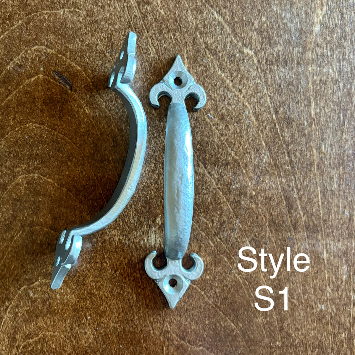 Tray & Sign Hardware | 2 packs