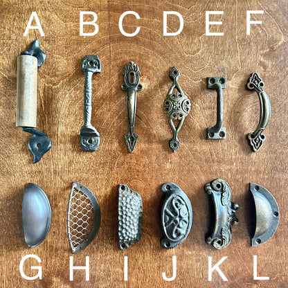 Tray & Sign Handles | Antiqued/Rusty/Bronze