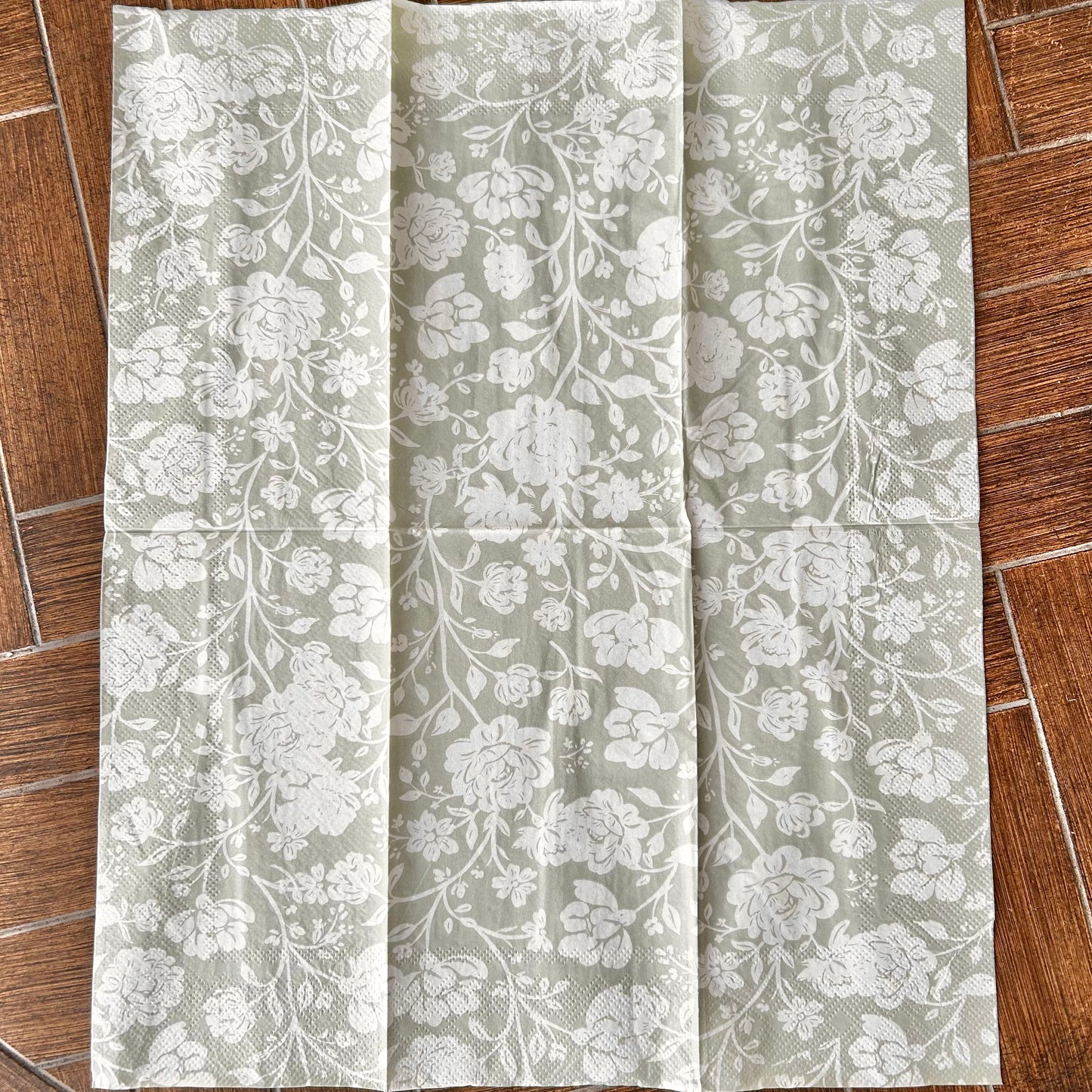 Napkin | Pale Green Floral
