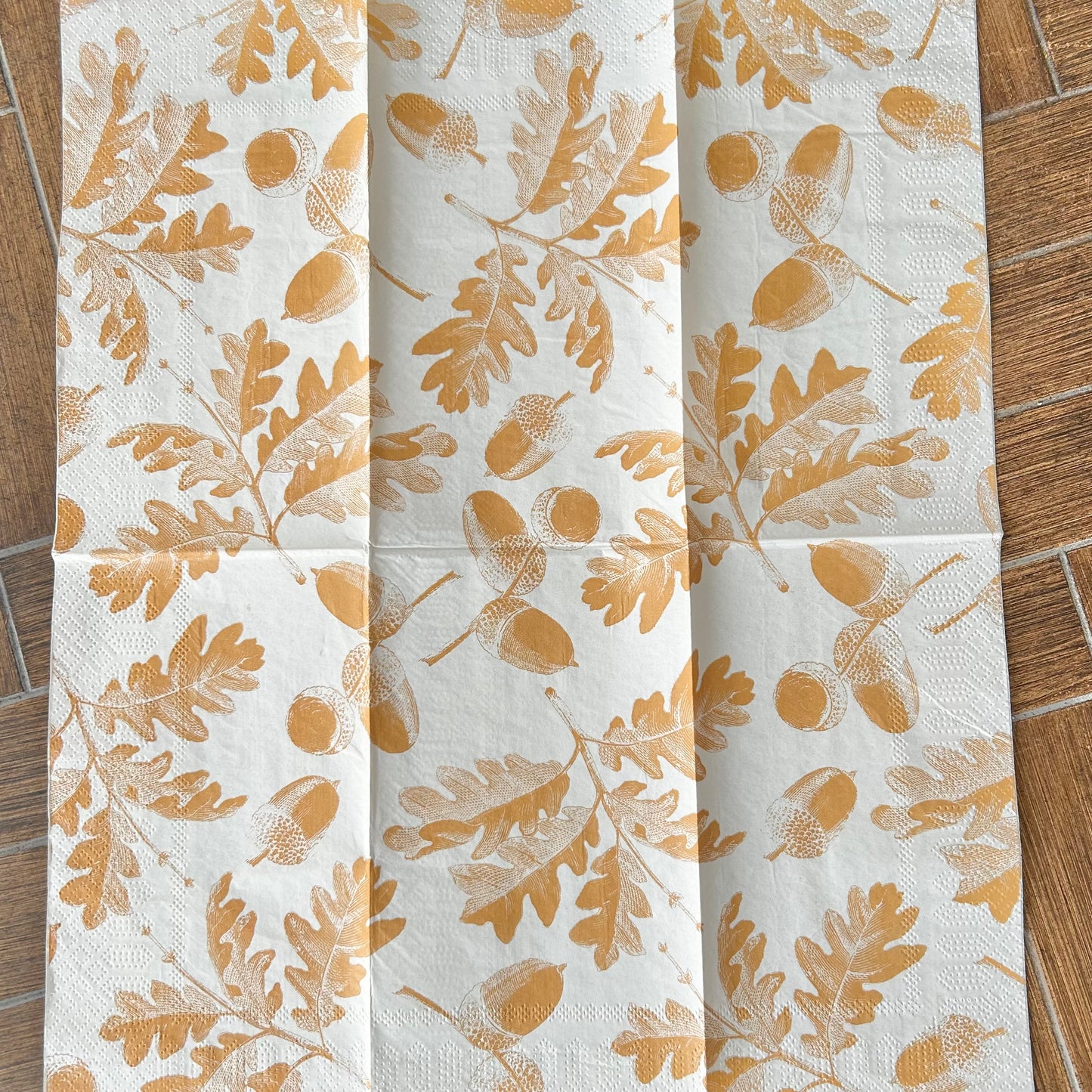 Napkin | Tan and White Fall Leaves