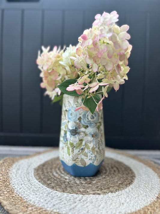 Vase | Vintagey Blue Floral