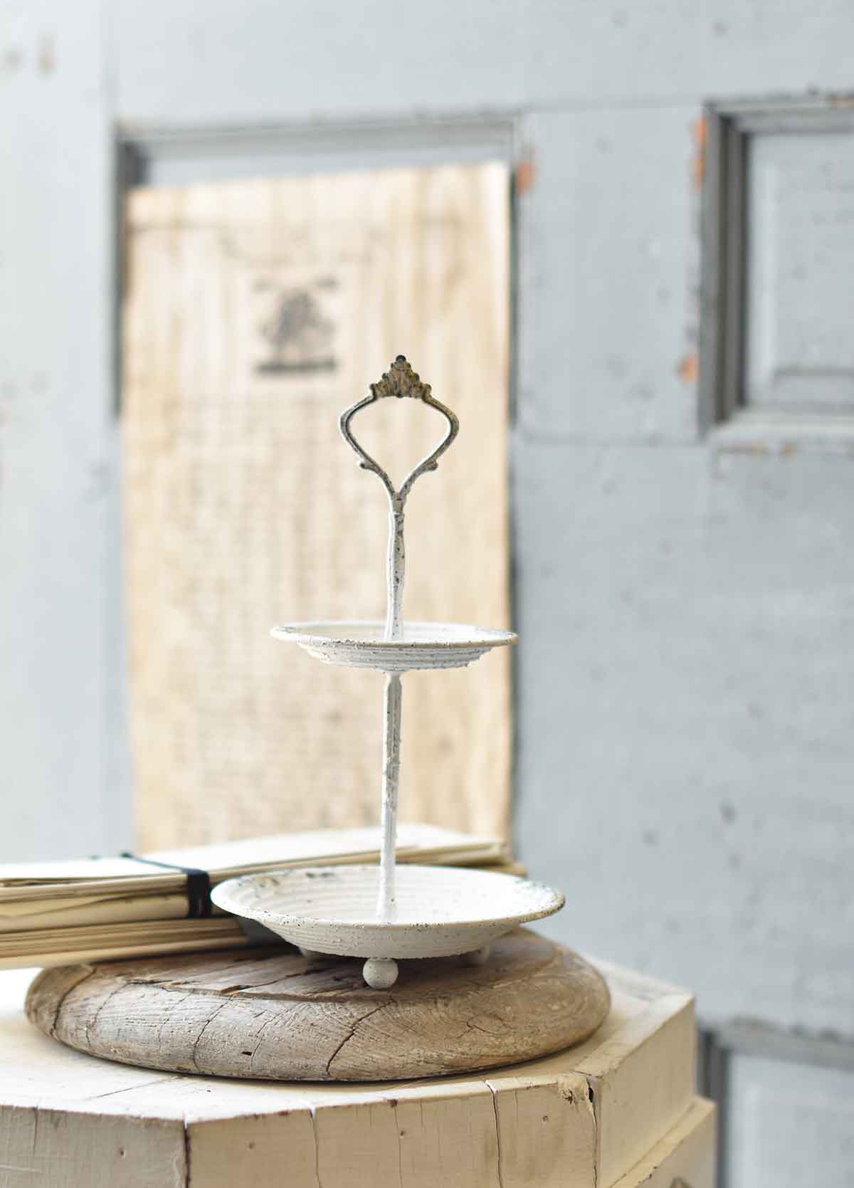 Tiered Tray - Petite Metal